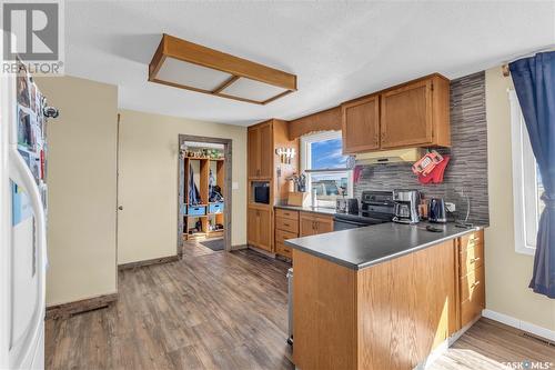 103 2Nd Avenue S, Goodsoil, SK - Indoor Photo Showing Kitchen