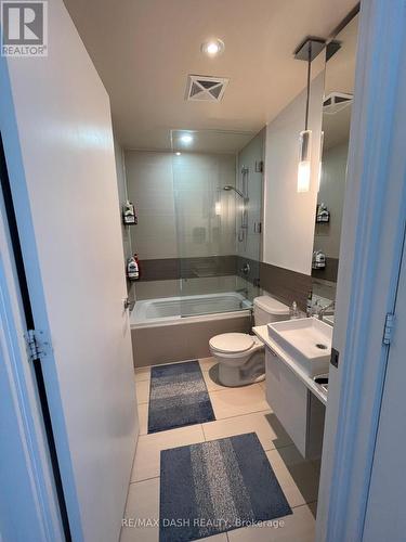 3307 - 8 Charlotte Street, Toronto (Waterfront Communities), ON - Indoor Photo Showing Bathroom