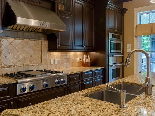 Cuisine - 435 Rue Chabot, Sainte-Hélène-De-Bagot, QC - Indoor Photo Showing Kitchen With Double Sink With Upgraded Kitchen