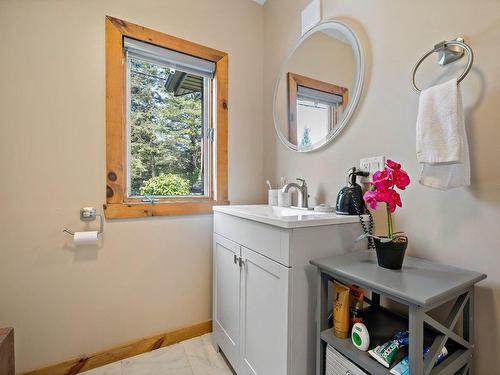 Salle de bains - 2997 Ch. Brousseau, Labelle, QC - Indoor Photo Showing Bathroom