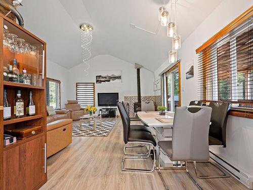 Vue d'ensemble - 2997 Ch. Brousseau, Labelle, QC - Indoor Photo Showing Dining Room