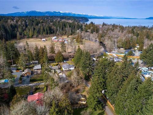 906 Waters Rd, Qualicum Beach, BC 