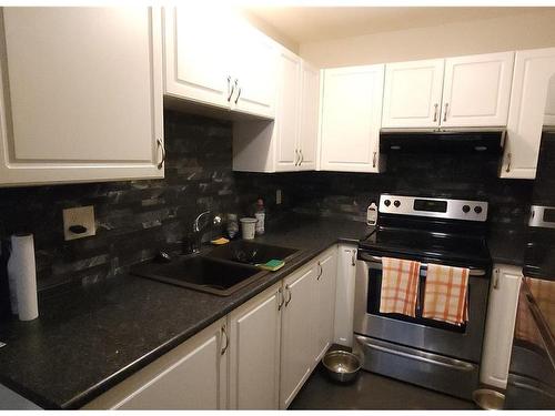 107-262 Birch St, Campbell River, BC - Indoor Photo Showing Kitchen With Stainless Steel Kitchen