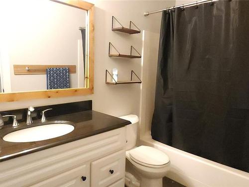 107-262 Birch St, Campbell River, BC - Indoor Photo Showing Bathroom