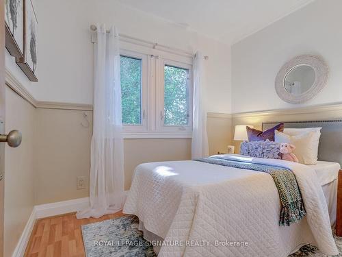 118 Wheeler Ave, Toronto, ON - Indoor Photo Showing Bedroom