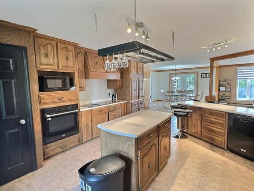 Kitchen - 25 Carré Roberge, Saint-Bruno-De-Guigues, QC - Indoor Photo Showing Kitchen