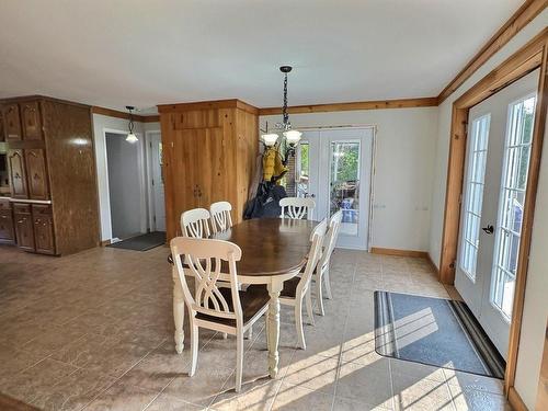 Dining room - 25 Carré Roberge, Saint-Bruno-De-Guigues, QC - Indoor Photo Showing Dining Room