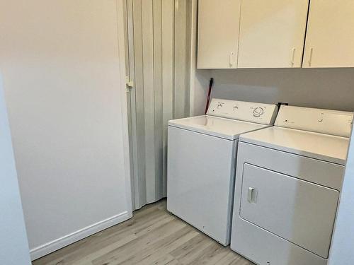 Laundry room - 25 Carré Roberge, Saint-Bruno-De-Guigues, QC - Indoor Photo Showing Laundry Room