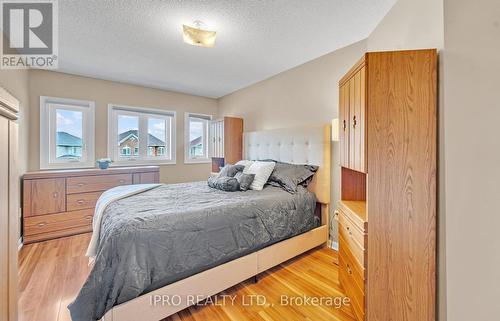 26 Silo Court, Brampton (Fletcher'S Creek Village), ON - Indoor Photo Showing Bedroom