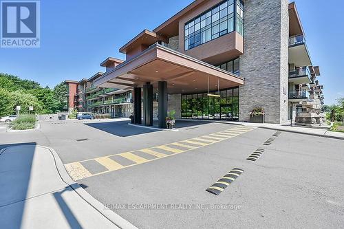 304 - 1575 Lakeshore Road W, Mississauga (Clarkson), ON - Outdoor With Balcony