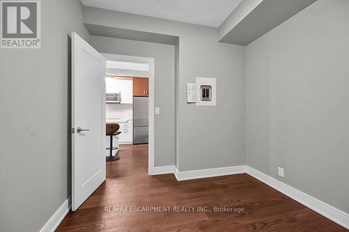 304 - 1575 Lakeshore Road W, Mississauga (Clarkson), ON - Indoor Photo Showing Other Room