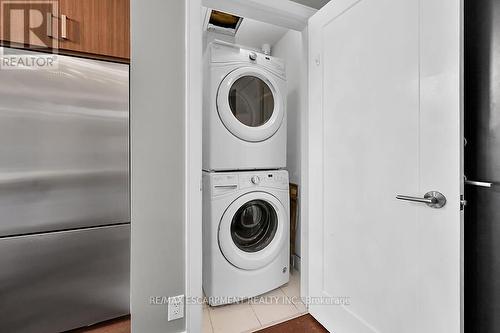 304 - 1575 Lakeshore Road W, Mississauga (Clarkson), ON - Indoor Photo Showing Laundry Room