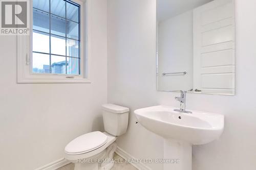 15 Sitler Street, Kitchener, ON - Indoor Photo Showing Bathroom