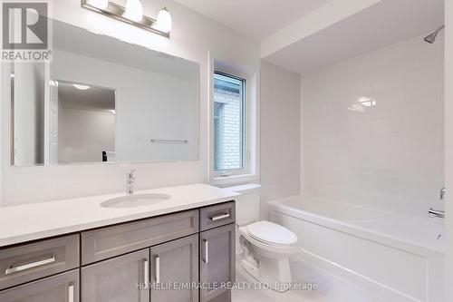 15 Sitler Street, Kitchener, ON - Indoor Photo Showing Bathroom