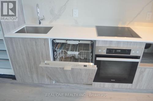 6905 - 138 Downes Street, Toronto, ON -  Photo Showing Kitchen