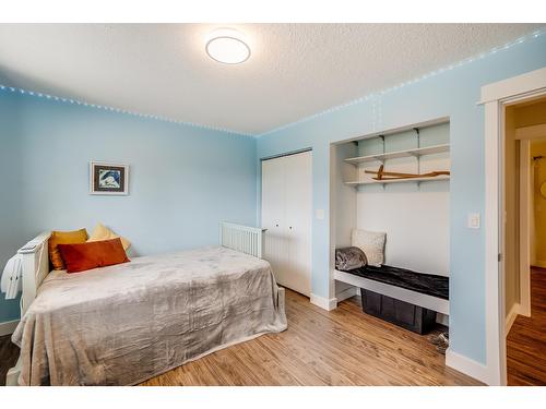 3422 Southridge Drive, Castlegar, BC - Indoor Photo Showing Bedroom