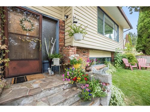 3422 Southridge Drive, Castlegar, BC - Outdoor