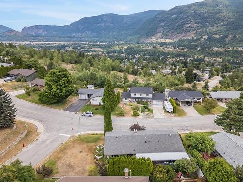 3422 Southridge Drive, Castlegar, BC - Outdoor With View