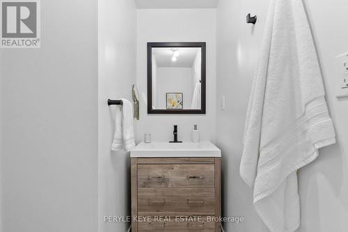 98 Clearwater Lake Road, Huntsville, ON - Indoor Photo Showing Bathroom