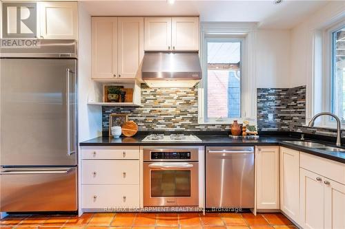 24 Bruce Street, Hamilton (Durand), ON - Indoor Photo Showing Kitchen