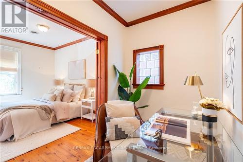 24 Bruce Street, Hamilton (Durand), ON - Indoor Photo Showing Bedroom