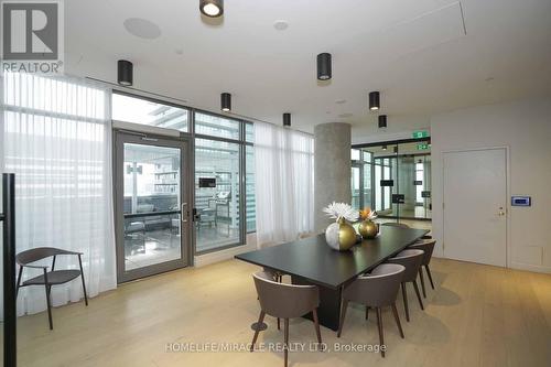 4208 - 7890 Jane Street, Vaughan, ON - Indoor Photo Showing Dining Room