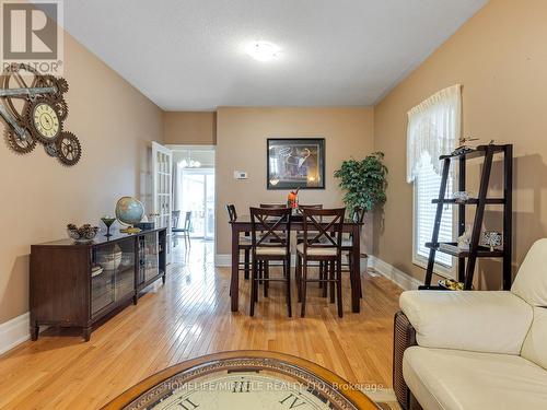 73 Baybrook Road, Brampton (Snelgrove), ON - Indoor Photo Showing Living Room