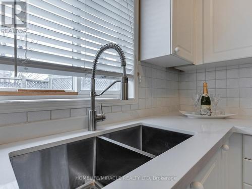 73 Baybrook Road, Brampton (Snelgrove), ON - Indoor Photo Showing Kitchen With Double Sink