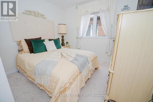 4 Francesco Street, Brampton (Northwest Brampton), ON - Indoor Photo Showing Bedroom