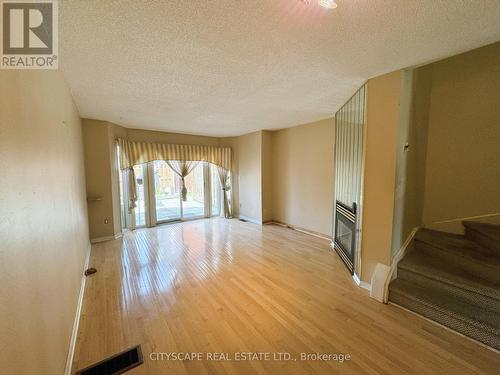 318 - 895 Maple Avenue, Burlington (Brant), ON - Indoor Photo Showing Other Room