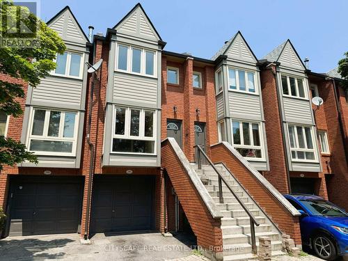 318 - 895 Maple Avenue, Burlington (Brant), ON - Outdoor With Facade