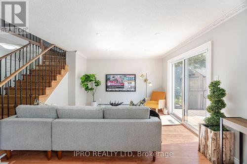 13 Jameson Crescent, Brampton (Northgate), ON - Indoor Photo Showing Living Room