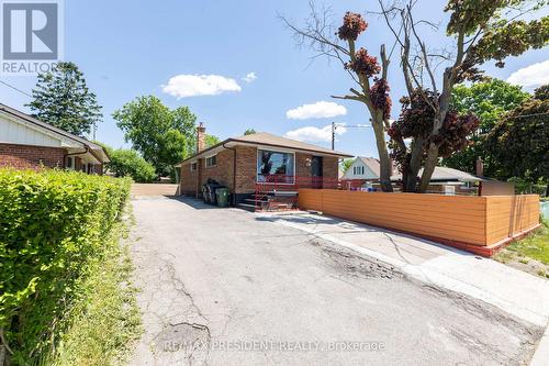 170 Elmhurst Drive, Toronto (Rexdale-Kipling), ON - Outdoor