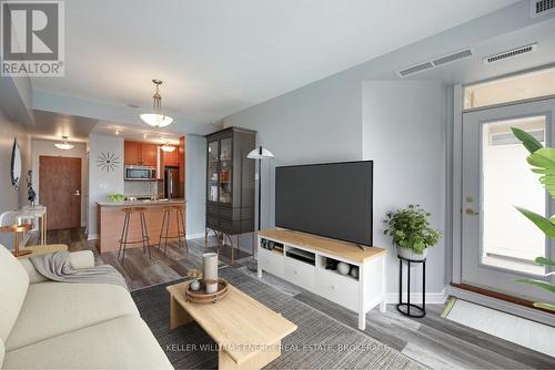 1504 - 100 Hayden Street, Toronto (Church-Yonge Corridor), ON - Indoor Photo Showing Living Room