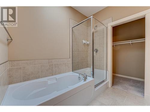 6450 Okanagan Landing Road Unit# 15 Lot# Lot 15, Vernon, BC - Indoor Photo Showing Bathroom