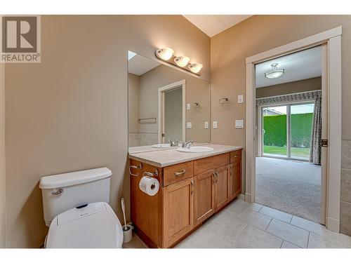 6450 Okanagan Landing Road Unit# 15 Lot# Lot 15, Vernon, BC - Indoor Photo Showing Bathroom