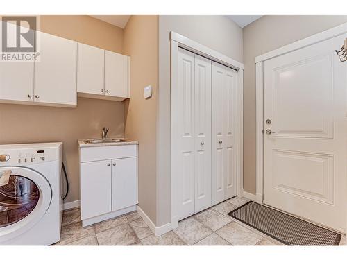 6450 Okanagan Landing Road Unit# 15 Lot# Lot 15, Vernon, BC - Indoor Photo Showing Laundry Room