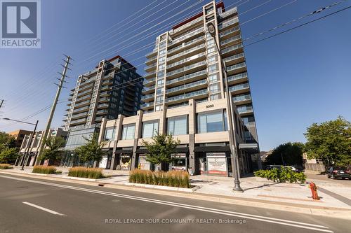 607 - 9090 Yonge Street, Richmond Hill, ON - Outdoor With Balcony With Facade