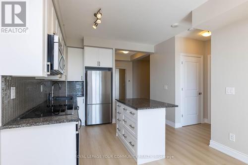 607 - 9090 Yonge Street, Richmond Hill, ON - Indoor Photo Showing Kitchen