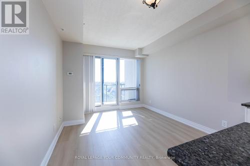 607 - 9090 Yonge Street, Richmond Hill, ON - Indoor Photo Showing Other Room