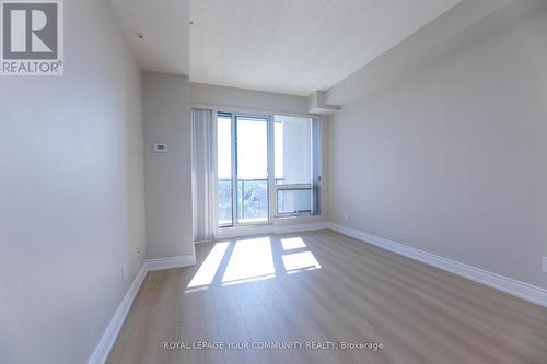 607 - 9090 Yonge Street, Richmond Hill, ON - Indoor Photo Showing Other Room