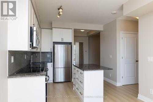 607 - 9090 Yonge Street, Richmond Hill, ON - Indoor Photo Showing Kitchen