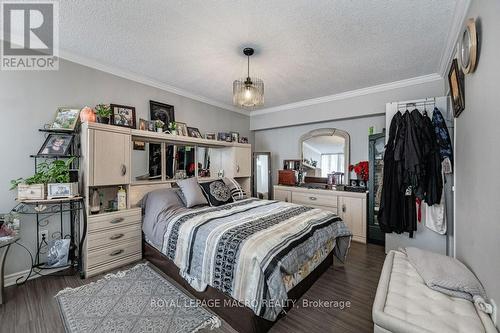 2102 - 3100 Kirwin Avenue, Mississauga (Cooksville), ON - Indoor Photo Showing Bedroom