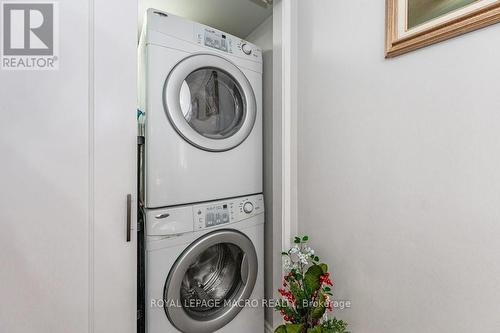 2102 - 3100 Kirwin Avenue, Mississauga (Cooksville), ON - Indoor Photo Showing Laundry Room