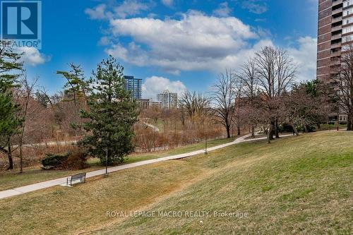 2102 - 3100 Kirwin Avenue, Mississauga (Cooksville), ON - Outdoor With View