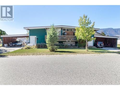 720 / 730 Jones Street, Kelowna, BC - Outdoor