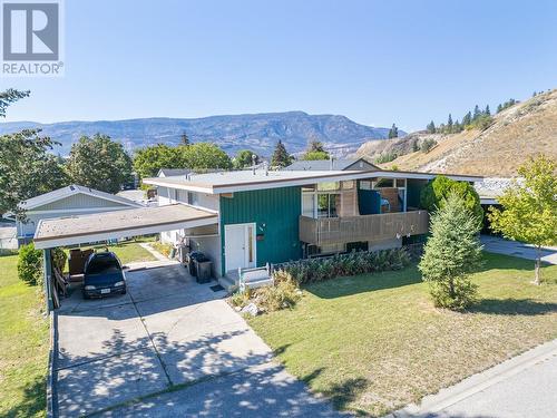 720 / 730 Jones Street, Kelowna, BC - Outdoor