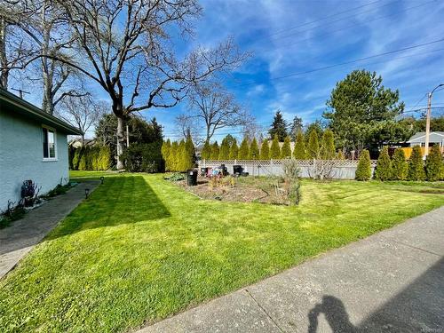 3956 Cedar Hill Cross Rd, Saanich, BC 