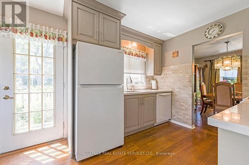 2133 Millway Gate, Mississauga (Erin Mills), ON - Indoor Photo Showing Kitchen