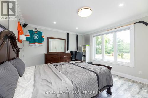 15277 Dixie Road, Caledon, ON - Indoor Photo Showing Bedroom